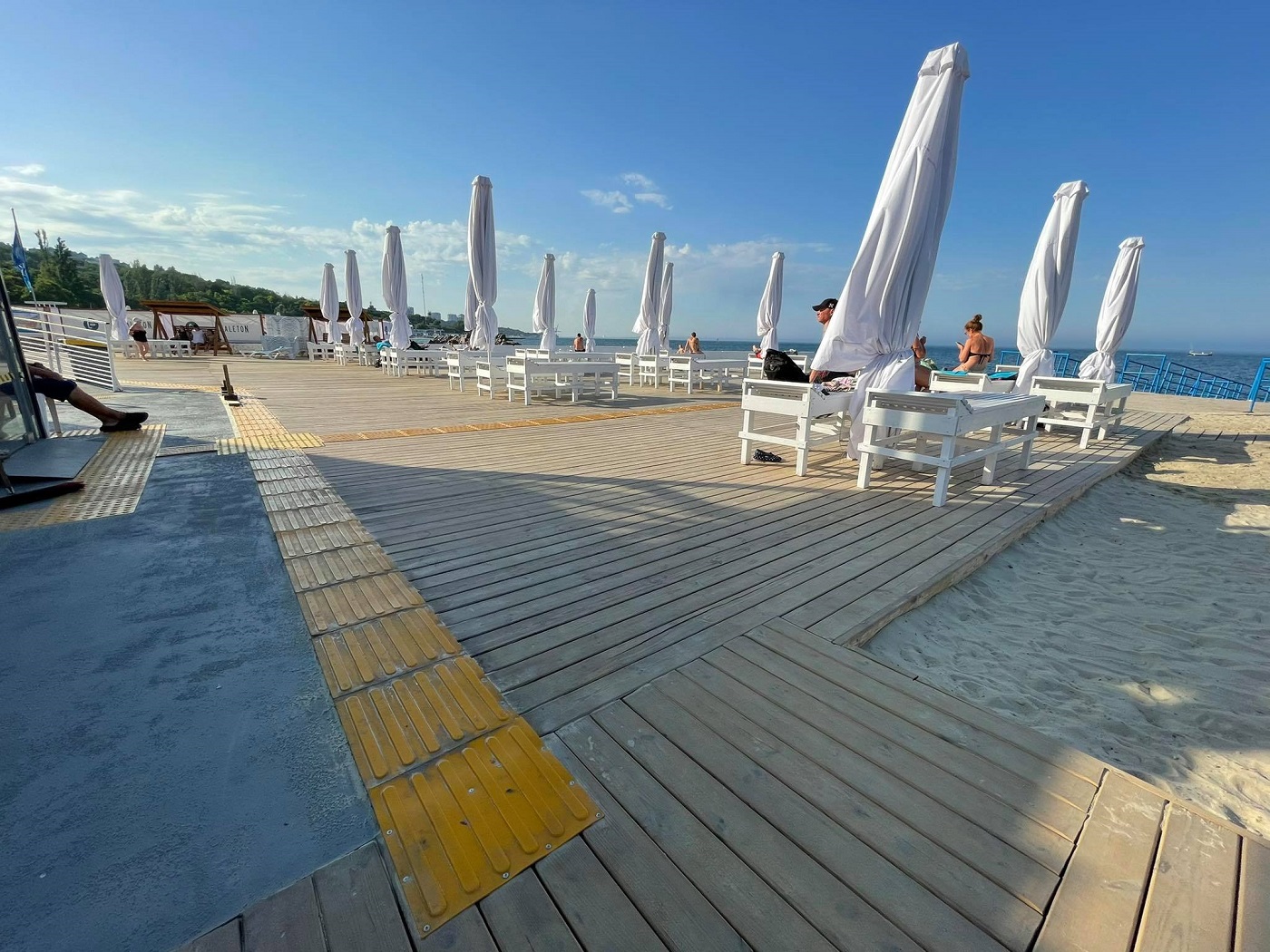 Свобода перемещения: возможен ли полноценный безбарьерный отдых на море в Украине